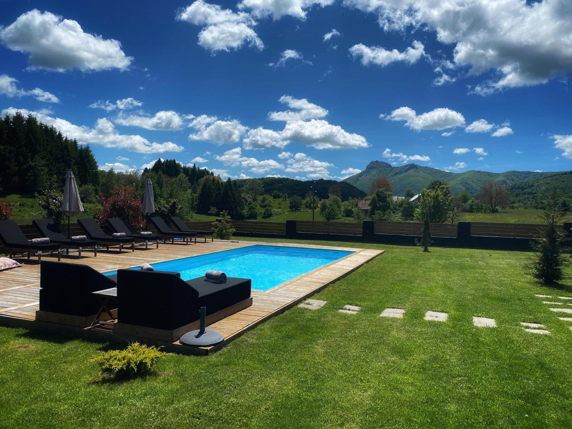 GomirjeZoe Luxury House别墅 外观 照片