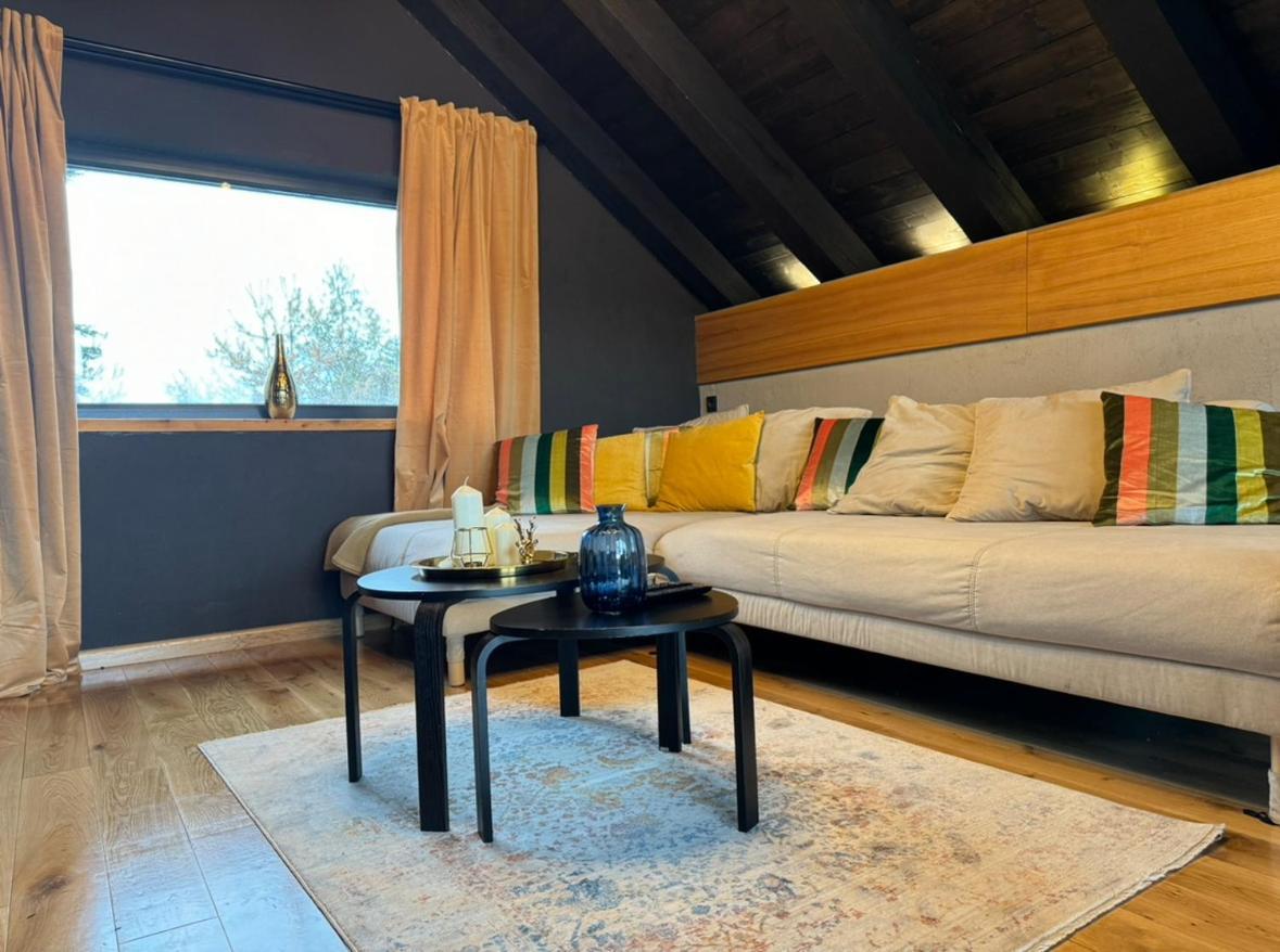 GomirjeZoe Luxury House别墅 外观 照片