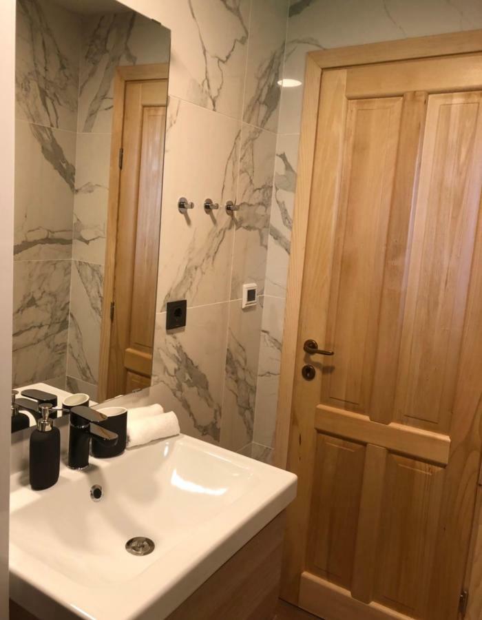 GomirjeZoe Luxury House别墅 外观 照片